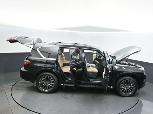 Used 2024 Nissan Armada Platinum w/ Captain's Chairs Package image 49