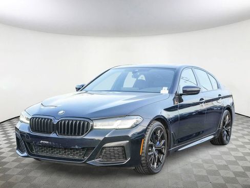 Used 2023 BMW 530i w/ M Sport Package image 3