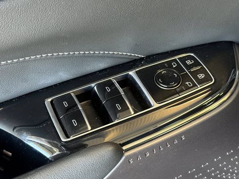 Certified 2024 Cadillac Lyriq Tech RWD image 11