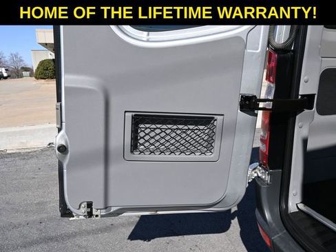 Used 2011 Mercedes-Benz Sprinter 2500 image 71