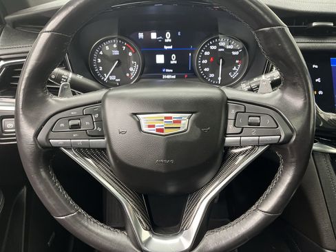 Used 2023 Cadillac XT6 Sport w/ Technology Package image 17