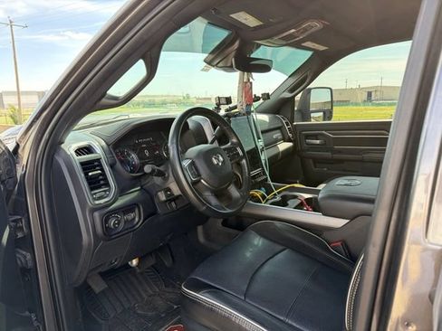 Used 2023 RAM 2500 Laramie w/ Night Edition AWD/4WD image 3