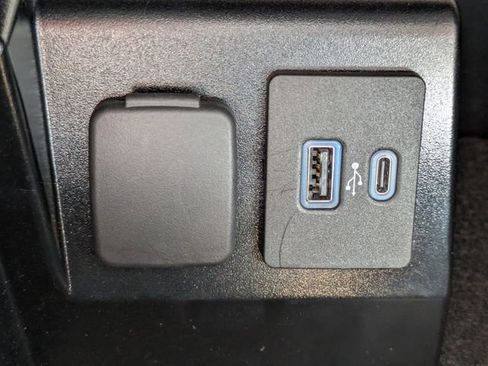 Certified 2022 Ford Explorer King Ranch w/ Premium Technology Package AWD/4WD image 23