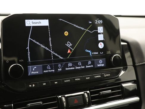 Used 2024 Nissan Pathfinder SL image 21