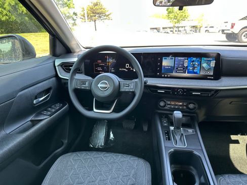 New 2026 Nissan Kicks SV w/ SV Premium Package FWD image 20