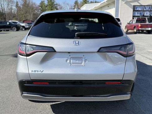Certified 2024 Honda HR-V EX-L image 5