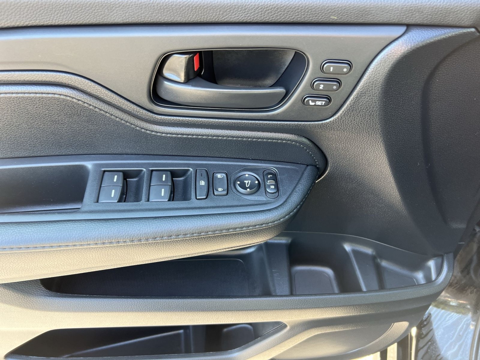Used 2025 Honda Odyssey Sport-L image 15