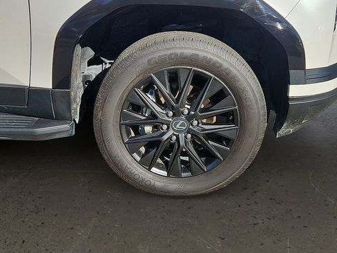 Used 2024 Lexus GX 550 550 Premium image 9