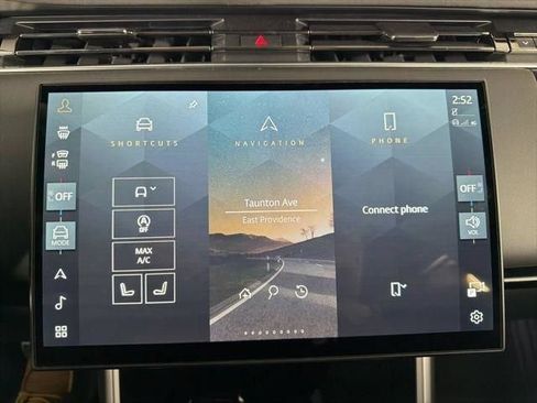 Used 2026 Land Rover Range Rover Long Wheelbase SE AWD/4WD image 21