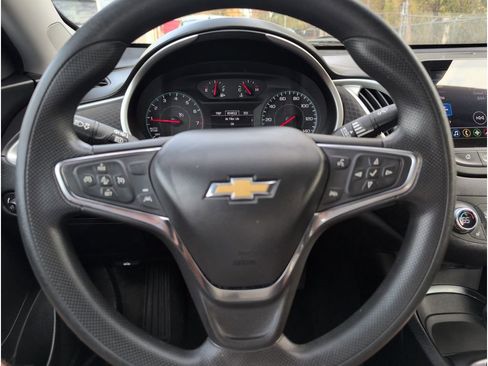 Used 2024 Chevrolet Malibu LT image 22