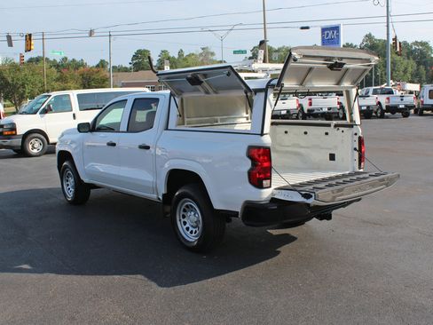 Used 2024 Chevrolet Colorado W/T w/ WT Convenience Package II image 14
