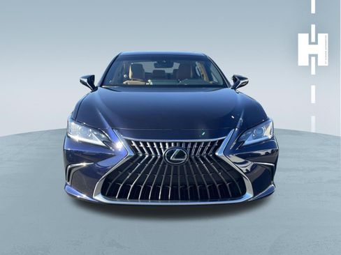 Used 2025 Lexus ES 350 w/ Premium Package FWD image 2