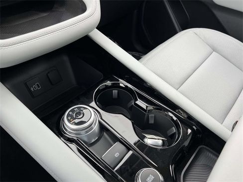 New 2026 Ford Explorer Platinum w/ LUX Leather Package image 18