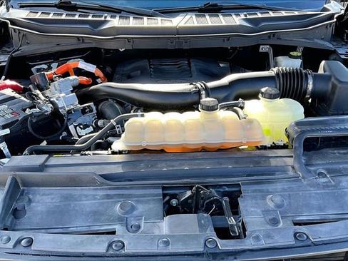 Used 2022 Ford F150 Lariat w/ Equipment Group 502A High image 30