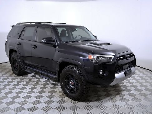 Used 2022 Toyota 4Runner TRD Off-Road Premium AWD/4WD image 6
