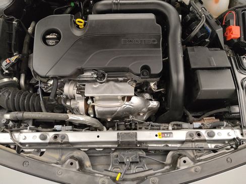 Used 2025 Chevrolet Malibu LS FWD image 30