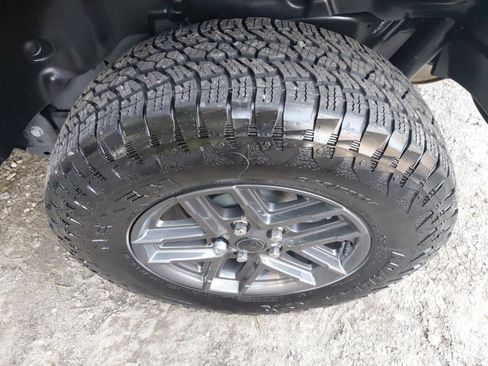 Used 2025 Jeep Wrangler Unlimited Sport AWD/4WD image 20