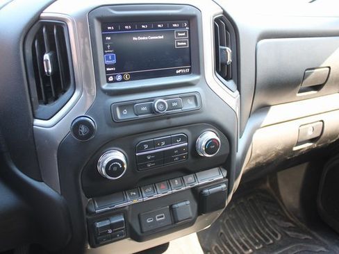 Used 2021 GMC Sierra 2500 4WD Crew Cab Standard Bed w/ Convenience Package image 6