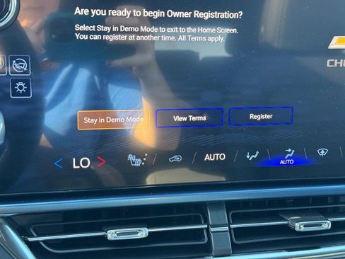 New 2026 Chevrolet Equinox EV LT image 16