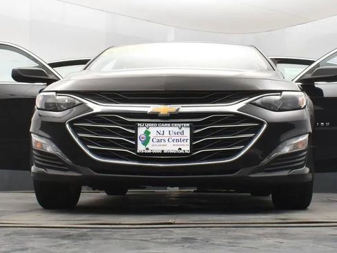 Used 2023 Chevrolet Malibu LT w/ Driver Confidence Package FWD image 11