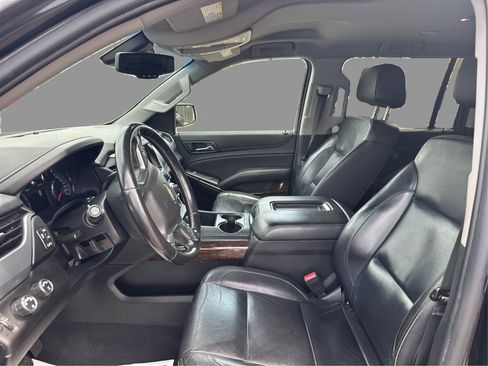 Used 2019 Chevrolet Suburban LT AWD/4WD image 37