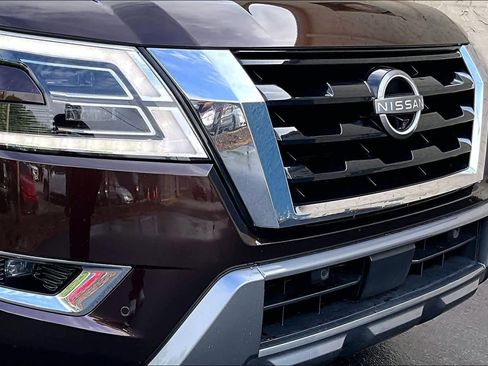 Used 2022 Nissan Armada SL w/ Captain's Chairs Package RWD image 30