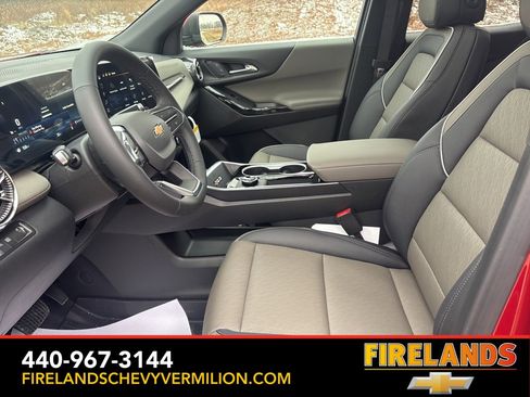 New 2026 Chevrolet Equinox LT w/ Convenience Package II image 16