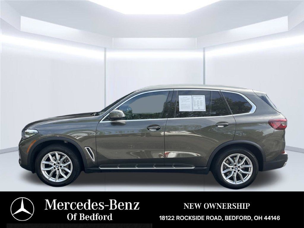 Used 2023 BMW X5 xDrive40i w/ Premium Package AWD/4WD image 3
