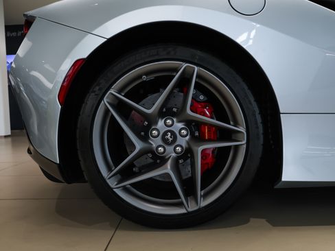 Used 2021 Ferrari F8 Tributo RWD image 29