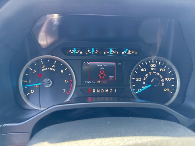 Used 2015 Ford F150 XLT w/ Equipment Group 302A Luxury AWD/4WD image 17
