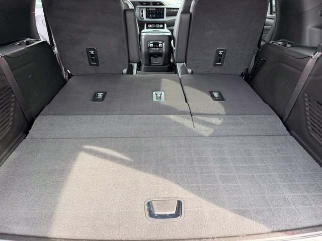 Used 2024 GMC Yukon Denali AWD/4WD image 19