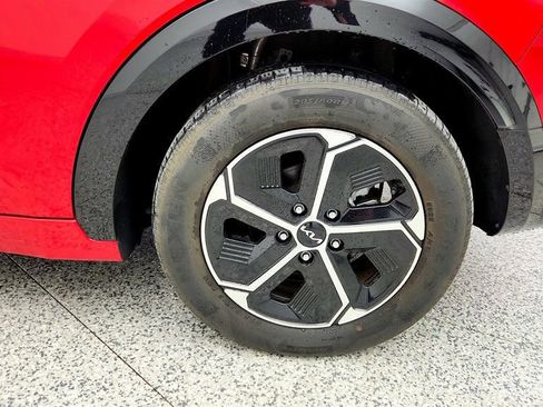 Used 2023 Kia Niro image 9