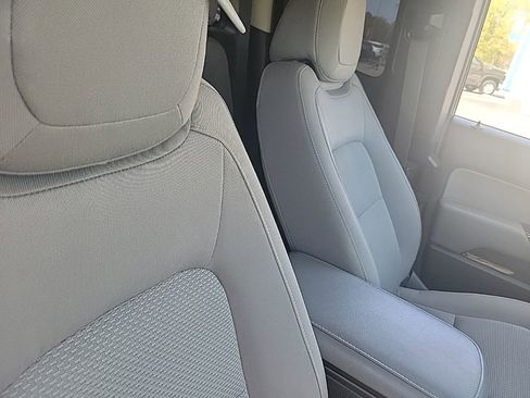 Used 2017 Chevrolet Colorado LT w/ LT Convenience Package image 25