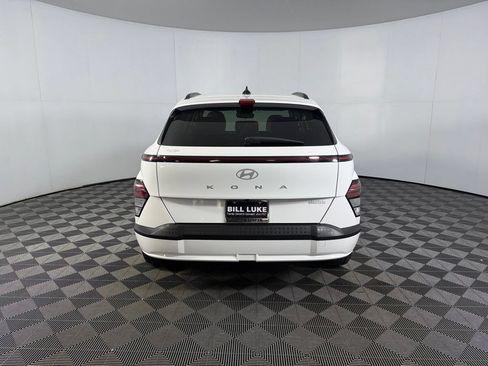Used 2024 Hyundai Kona SEL FWD image 9