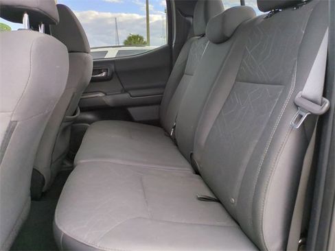 Used 2017 Toyota Tacoma TRD Sport w/ Premium & Technology Package image 14