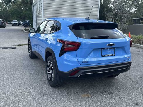 Certified 2024 Chevrolet Trax RS w/ Driver Confidence Package FWD image 4