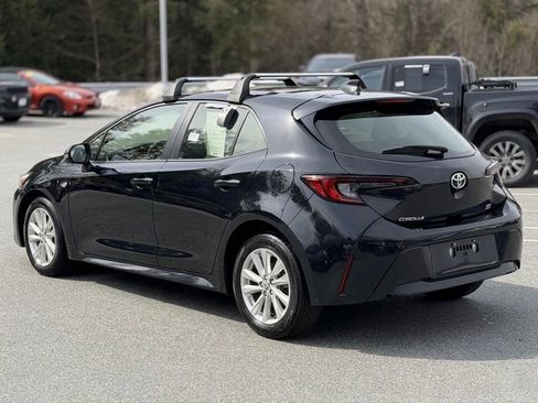Used 2024 Toyota Corolla SE image 3