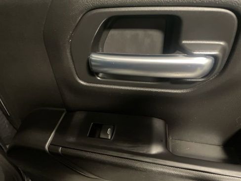 Used 2020 Chevrolet Silverado 1500 Custom w/ Custom Convenience Package image 37