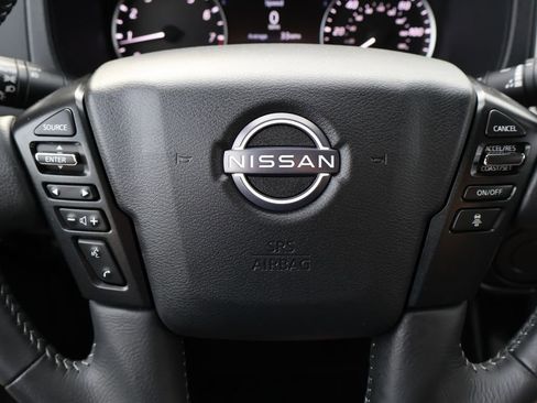 Used 2024 Nissan Frontier SV w/ SV Convenience Package RWD image 32