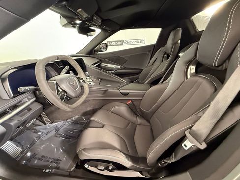 Used 2022 Chevrolet Corvette Stingray Convertible w/ 1LT RWD image 13