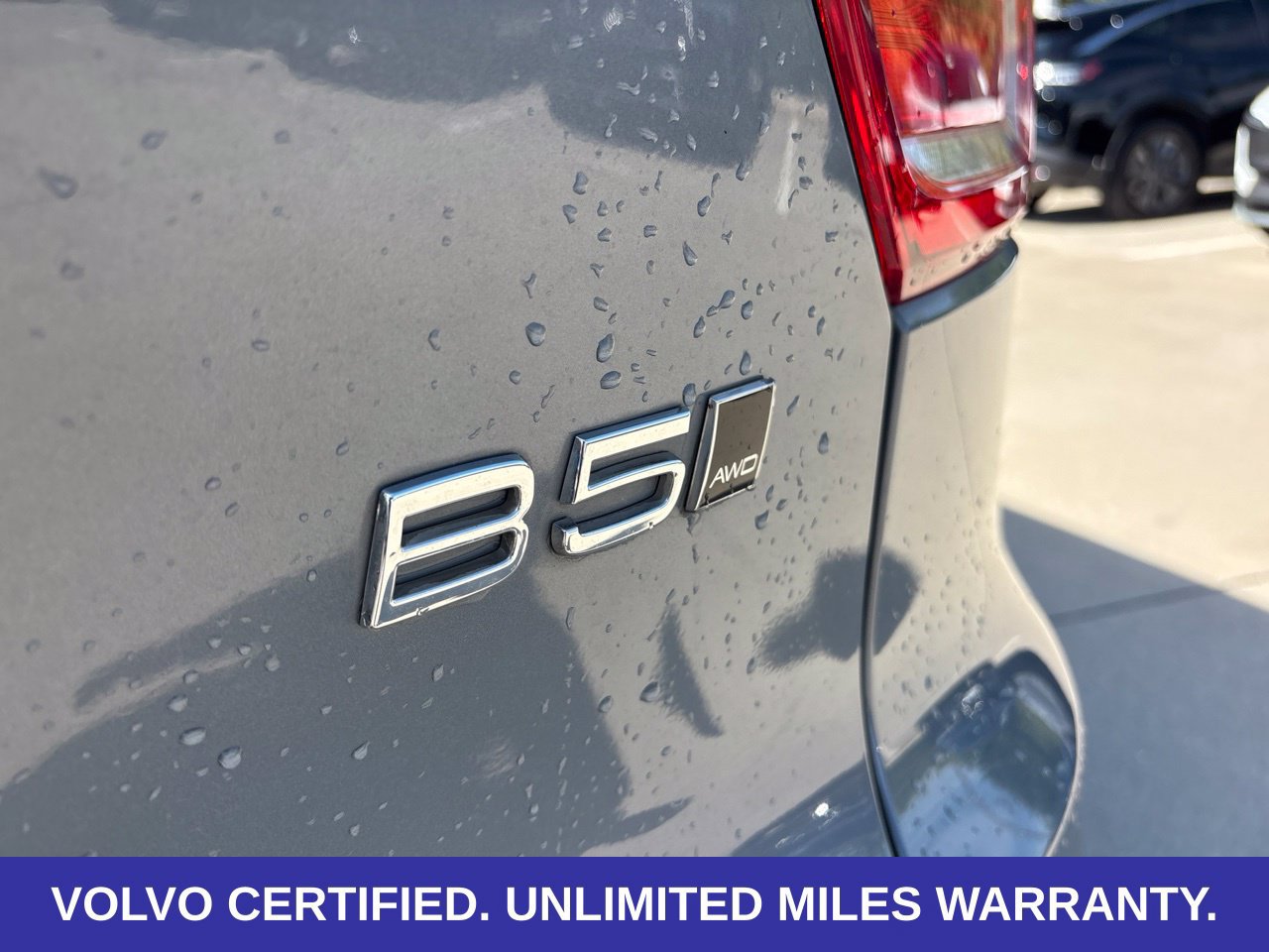 Certified 2023 Volvo XC40 B5 Plus w/ Protection Package Premier AWD/4WD image 13