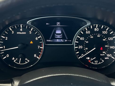 Used 2020 Nissan Pathfinder SL FWD image 34