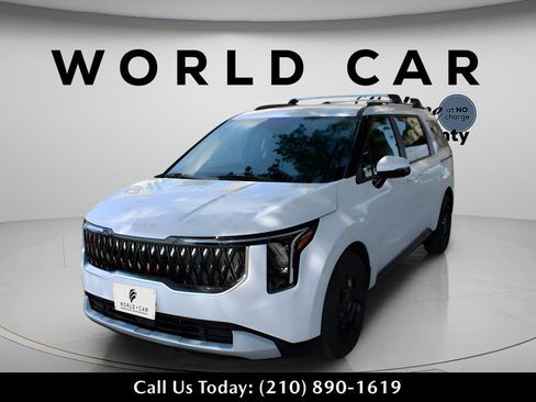 New 2026 Kia Carnival EX FWD image 3