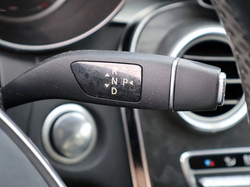 Used 2015 Mercedes-Benz C 300 4MATIC Sedan image 32