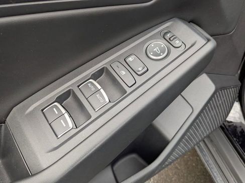 Used 2025 Honda Accord SE image 11