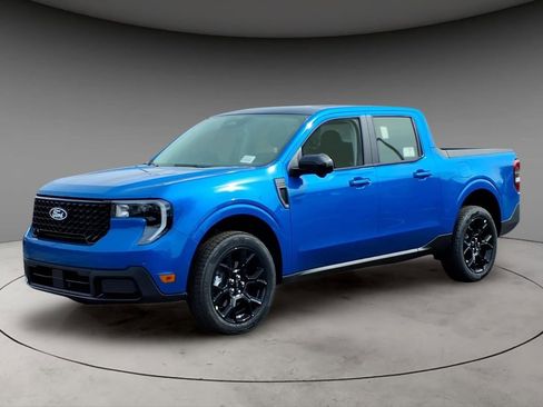 New 2026 Ford Maverick Lariat w/ Black Appearance Package image 1