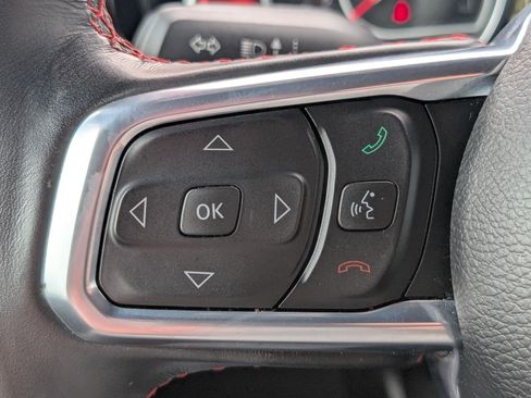 Used 2022 Jeep Wrangler Unlimited Rubicon w/ LED Lighting Group AWD/4WD image 24