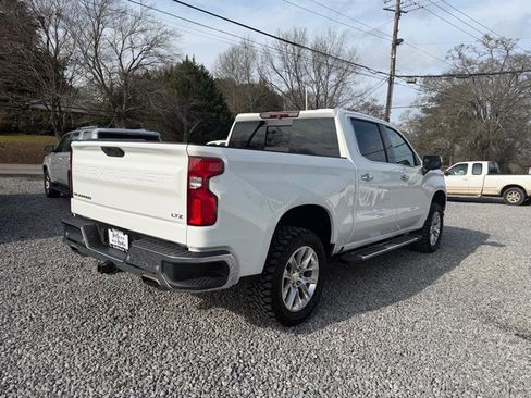 Used 2019 Chevrolet Silverado 1500 LTZ w/ LTZ Premium Package image 7
