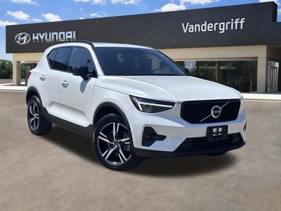 Used 2023 Volvo XC40 B5 Plus