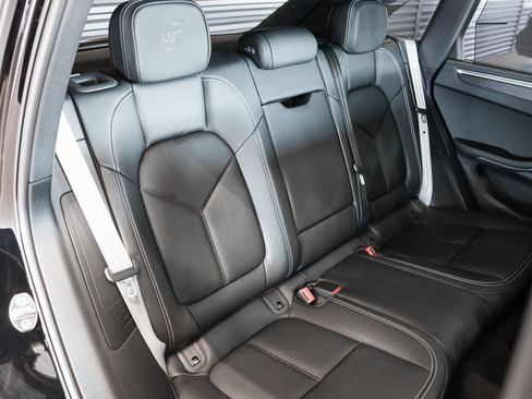 Used 2025 Porsche Macan GTS image 6